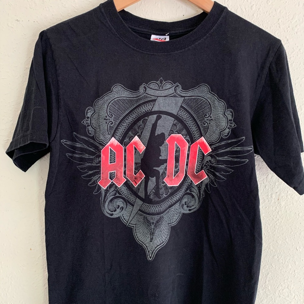 AC/DC t shirt size small 08/09